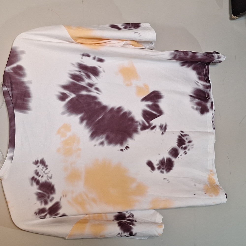 Cropped Tie Dye Top - Picture 2 of 3